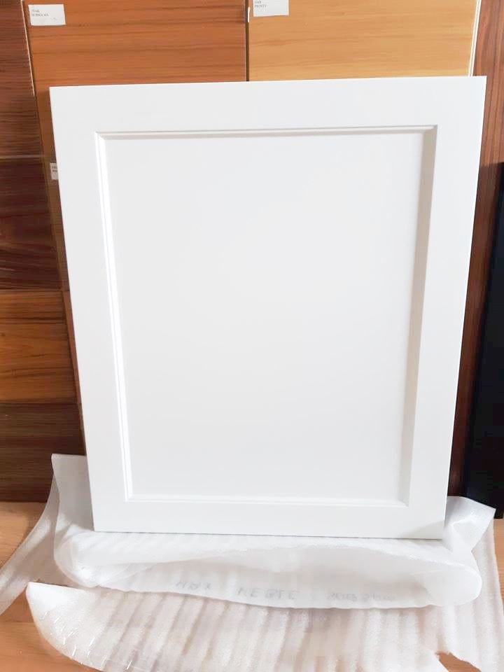 Front frezowany na wymiar z płyty MDF.